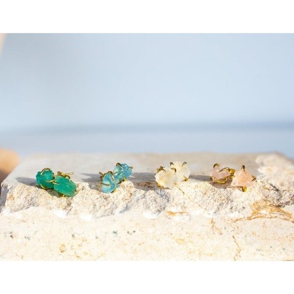 BUNDLE Classic Pearl Necklace Gold Paperclip Chain AND Moonstone Stud Earrings - Picture 4 of 14